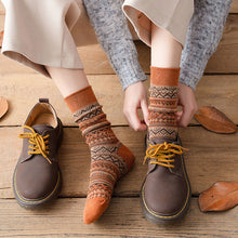 Load image into Gallery viewer, Japanese Retro Ethnic Socks