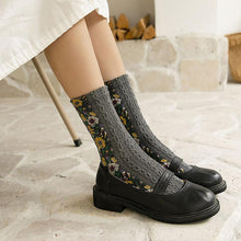 Load image into Gallery viewer, Winter Retro Ethnic Cute Floral Socks
