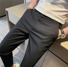 Load image into Gallery viewer, Striped Slim Fit Cropped Pants