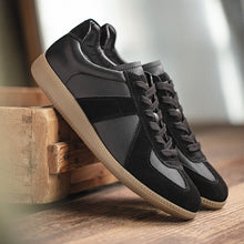 Load image into Gallery viewer, Retro Sports Casua Indoor Training Shoes