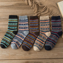 Load image into Gallery viewer, Men's Retro Ethnic Socks