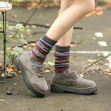 Load image into Gallery viewer, Japanese Retro Striped Stockings