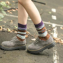 Load image into Gallery viewer, Japanese Retro Striped Stockings