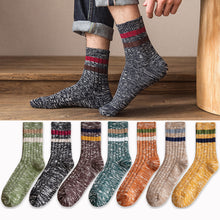 Load image into Gallery viewer, Men's Retro Ethnic Cotton Socks