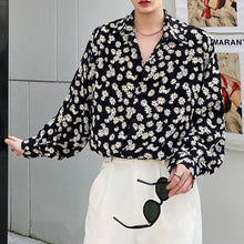 Load image into Gallery viewer, Daisy Print Long Sleeve Shirt