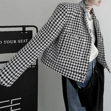 Load image into Gallery viewer, Metal Buckle Cropped Blazer