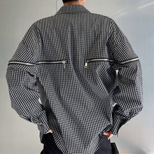 Load image into Gallery viewer, Black and White Grid Zipper Splicing Long-sleeved Shirt