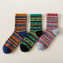 Load image into Gallery viewer, Men's Retro Ethnic Socks