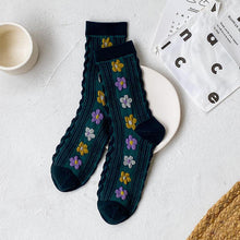 Load image into Gallery viewer, Women's Retro Ethnic Socks