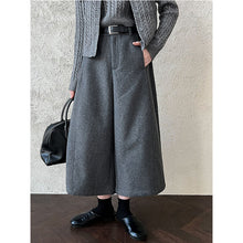 Load image into Gallery viewer, Cropped Loose Wide-leg Trousers
