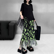 Load image into Gallery viewer, Heavy Tassel Round Neck Loose T-Shirt
