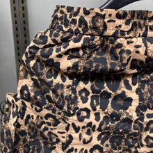 Load image into Gallery viewer, Leopard Print Quick-drying Loose-fitting Five-point Pants
