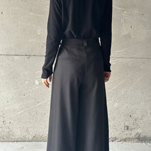 Load image into Gallery viewer, Simple Two-button Wide-leg Trouser Culottes
