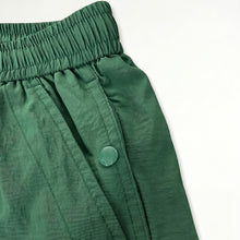 Load image into Gallery viewer, Green Japanese Waterproof Breathable Loose Casual Shorts
