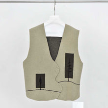 Load image into Gallery viewer, Retro Curved Placket Jacquard Sweater Vest
