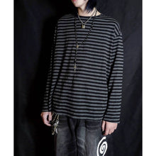 Load image into Gallery viewer, Loose-fitting Striped T-shirt with Dropped Shoulders
