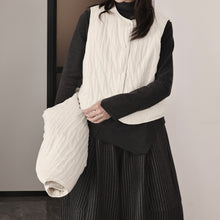 Load image into Gallery viewer, Loose-fitting Crew Neck Vest
