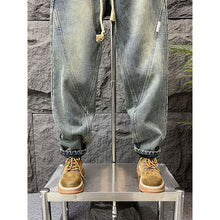 Load image into Gallery viewer, Vintage Washed Straight-leg Jeans
