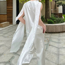 Load image into Gallery viewer, Loose-fitting Sleeveless Top with Ribbon-tie Detailing
