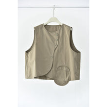 Load image into Gallery viewer, Asymmetric Placket Patch-Pocket Vest
