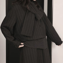 Load image into Gallery viewer, Textured Loose-fitting Casual Striped Cotton Coat
