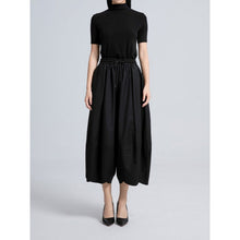 Load image into Gallery viewer, Women's Commuter-Style Loose-Fit Skirt-Pants
