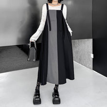 Load image into Gallery viewer, Pleated Paneled Suspender Dresss
