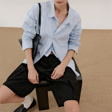 Load image into Gallery viewer, Fake Two-piece Loose Lapel Shirt
