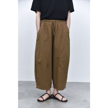 Load image into Gallery viewer, Japanese-style Loose-fit Casual Cotton Trousers
