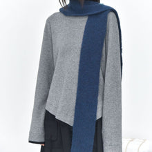 Load image into Gallery viewer, Women's Color-blocked Patchwork Faux Two-piece Pointed Hem Thin Sweater
