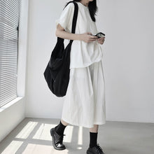 Load image into Gallery viewer, Women's Loose Casual T-shirt
