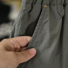 Load image into Gallery viewer, Color-blocked Rolled-up Water-repellent Shorts

