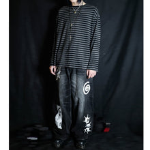 Load image into Gallery viewer, Loose-fitting Striped T-shirt with Dropped Shoulders
