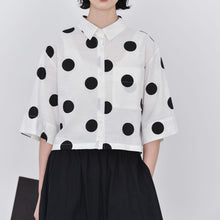 Load image into Gallery viewer, Women's Polka Dot Pleated Retro Collared Short Shirt
