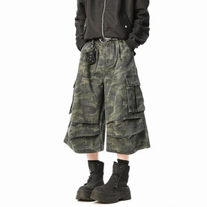 American Camouflage Multi-pocket Loose Cropped Shorts