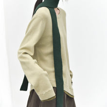 Load image into Gallery viewer, Women's Color-blocked Patchwork Faux Two-piece Pointed Hem Thin Sweater
