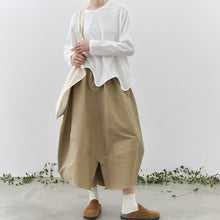 Load image into Gallery viewer, Women's Wavy Hem Casual Round Neck Shirt
