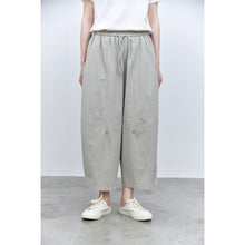 Load image into Gallery viewer, Japanese-style Loose-fit Casual Cotton Trousers

