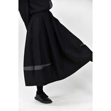 Load image into Gallery viewer, Women's Cracked Color Block Flower Tulip Skirt
