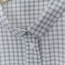 Load image into Gallery viewer, Curved Hem Checkered Textured Shirt
