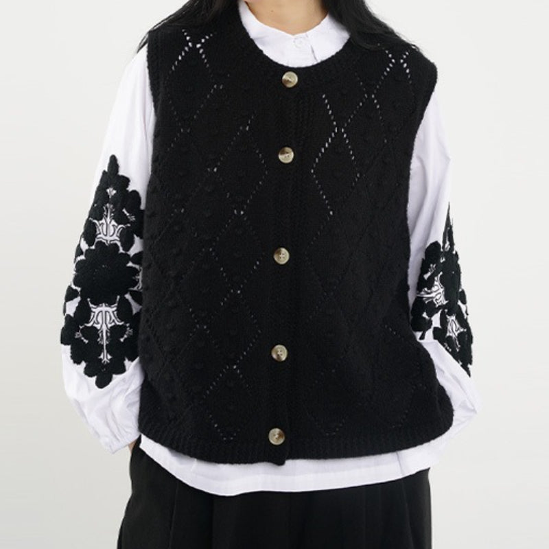 Round Neck Diamond Knitted Cardigan Vest