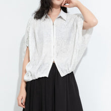 Load image into Gallery viewer, Women Pleated Textured Zip-up Collar Shirt
