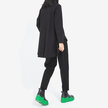 Load image into Gallery viewer, Loose-fitting Casual Turtleneck T-shirt
