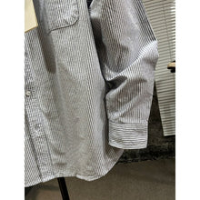 Load image into Gallery viewer, Japanese Vintage Pinstripe Shirt
