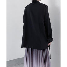 Load image into Gallery viewer, Side Button Pleated Long Sleeve Shirt
