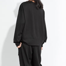 Load image into Gallery viewer, Loose Crew Neck 3D Decorative T-shirt
