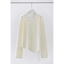 Load image into Gallery viewer, Women's Color-blocked Patchwork Faux Two-piece Pointed Hem Thin Sweater
