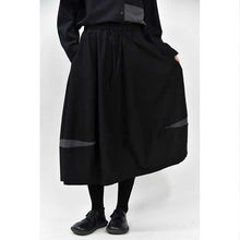 Load image into Gallery viewer, Color-blocked Wool Casual Tulip Skirt
