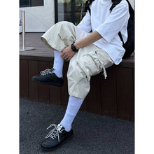 Load image into Gallery viewer, Large Pocket Cropped Casual Pants

