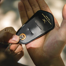 Load image into Gallery viewer, American Retro Cowhide Necklace
